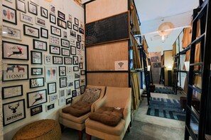 房內夾萬、免費 Wi-Fi