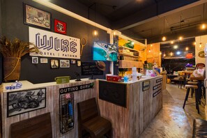 Reception - Wire Hostel Patong (Patong)