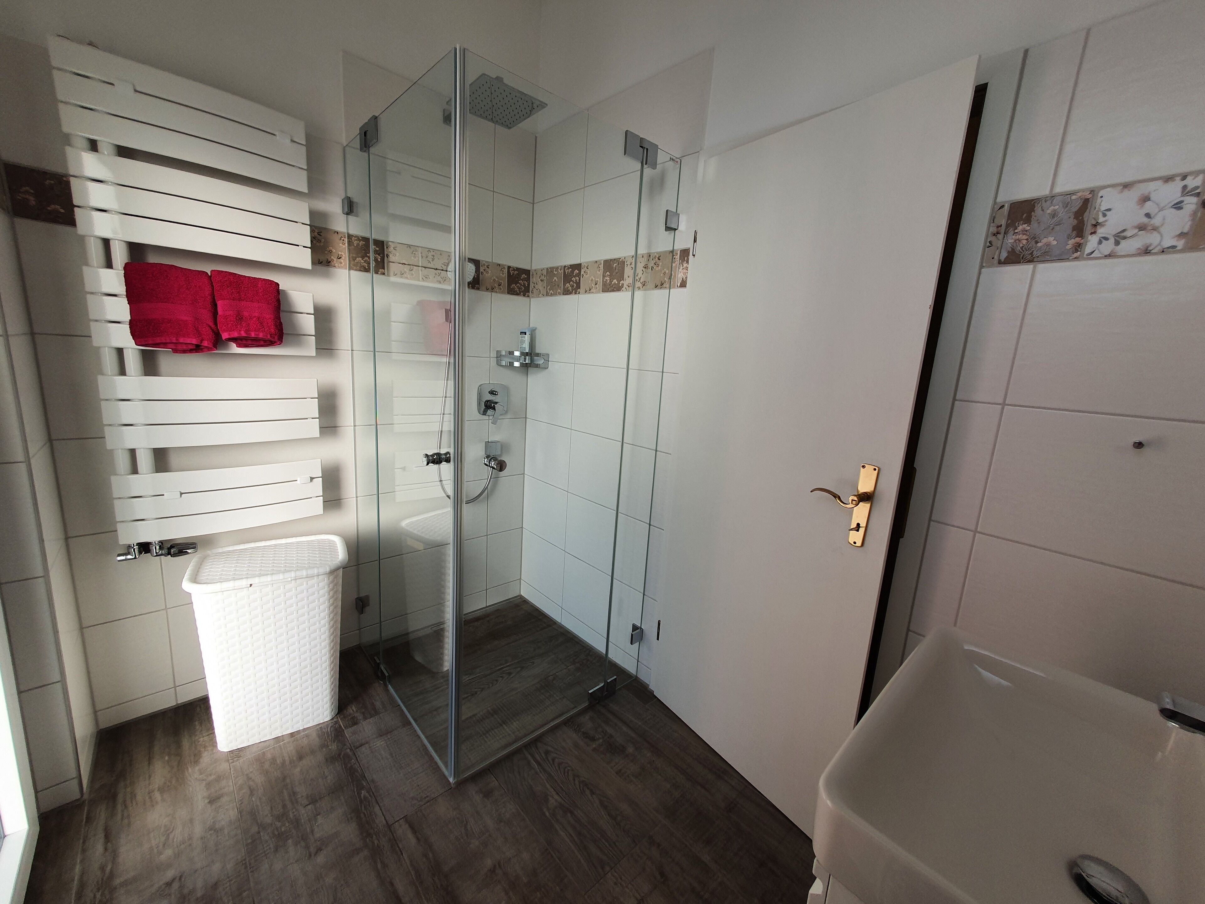 double room, shared bathroom | bathroom | shower, hair dryer, towels