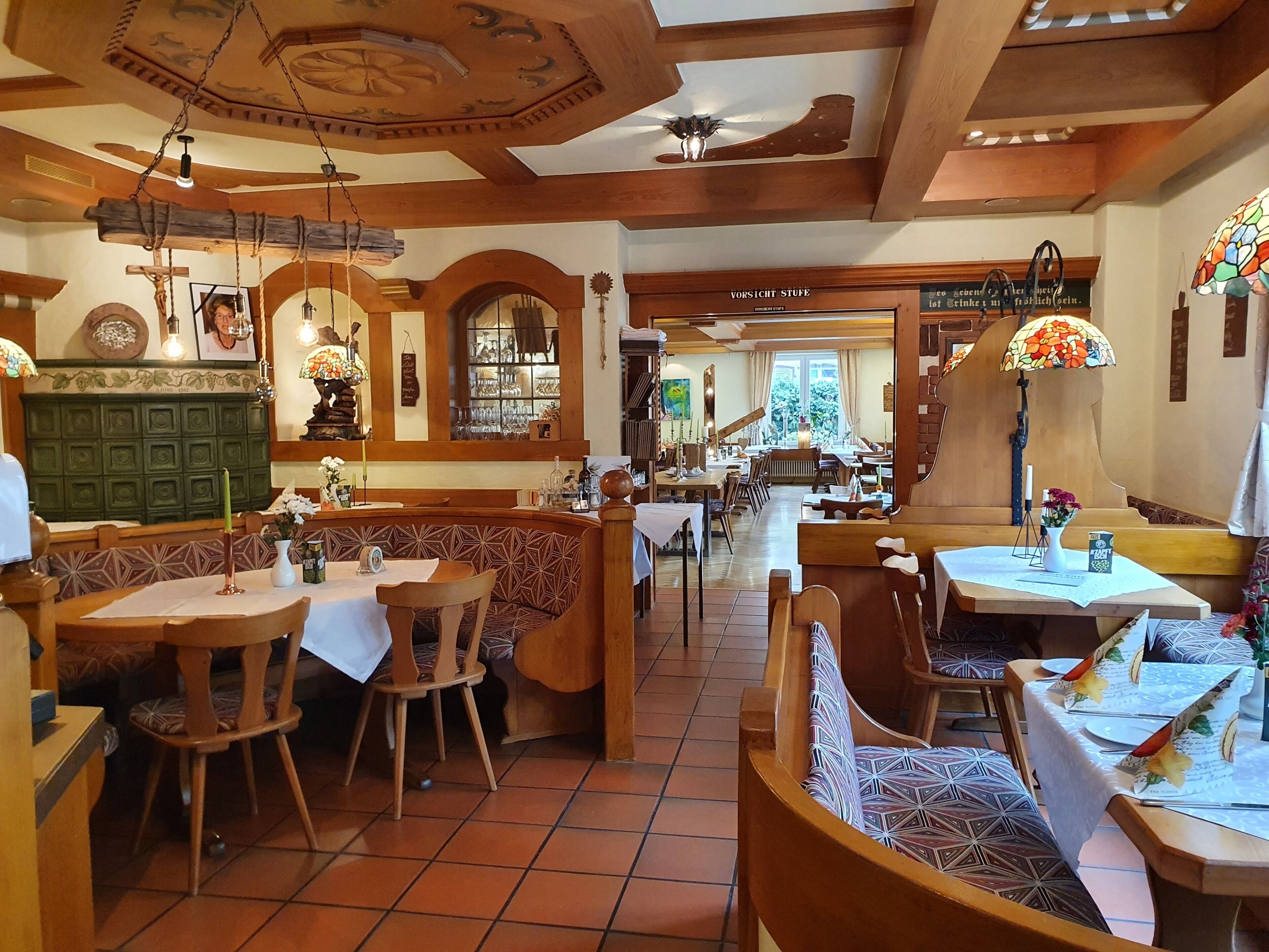 lunch and dinner served, regional cuisine