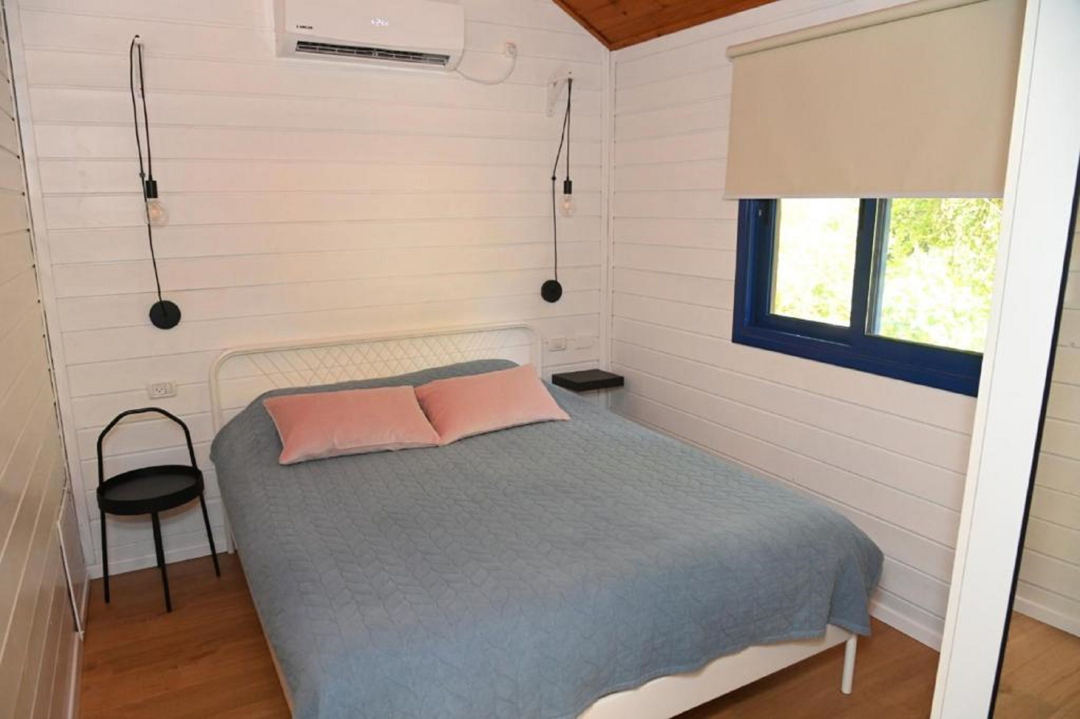 Cabin (Log) | Bàn, phòng cách âm, bàn ủi/dụng cụ ủi quần áo 