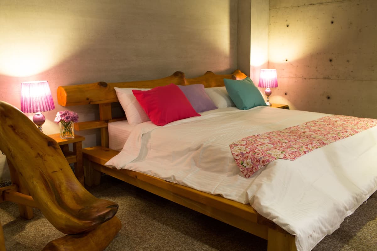 Comfort Double Room | Desk, free WiFi, bed sheets