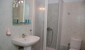 Bathroom - Anatoli Studios (Tinos)