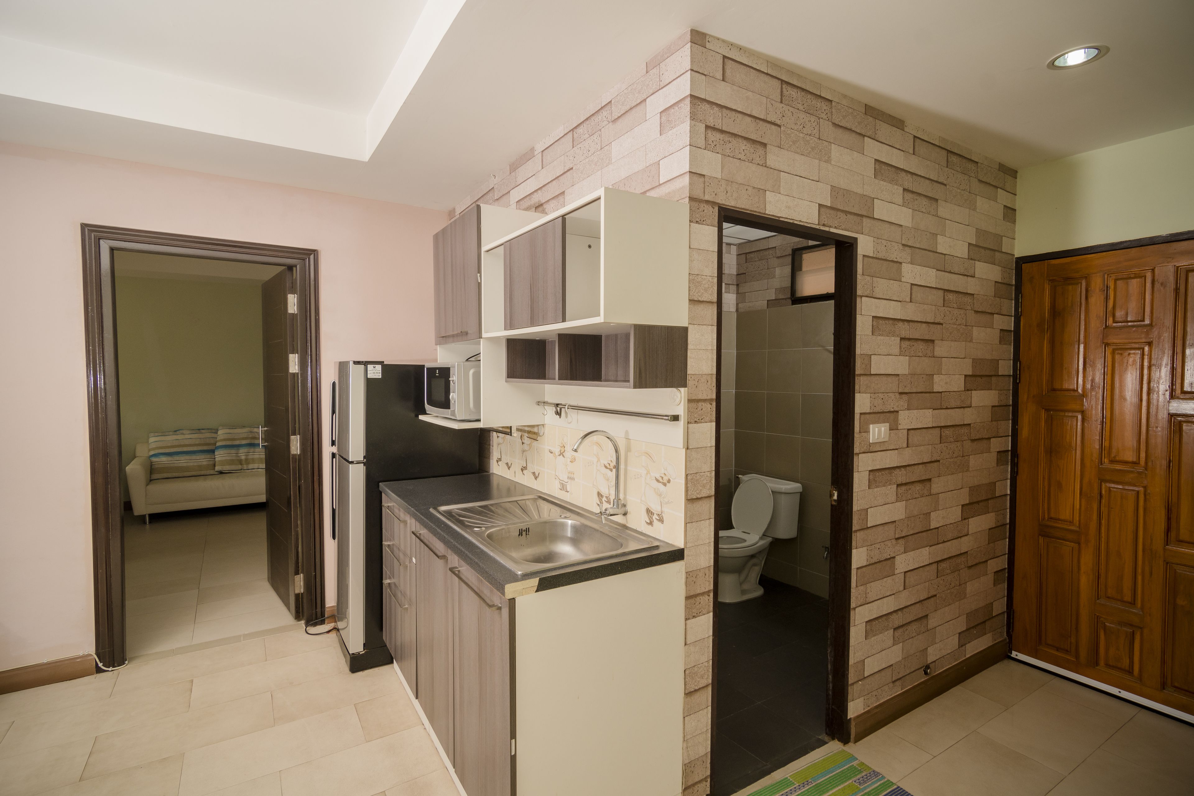 Connecting Room | Desk, rollaway beds, free WiFi