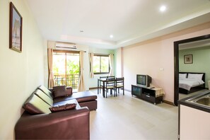 Living area - Banlanna Hotel Lampang (Lampang)
