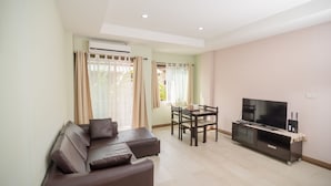 Connecting Room | Bàn, giường gấp/giường phụ (phụ phí)
