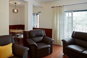 Standard-huoneisto, 5 makuuhuonetta | Pimennysverhot, äänieristys, vuodevaatteet