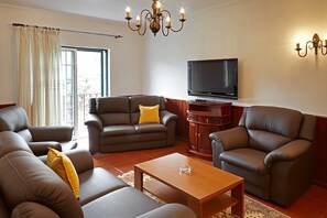 Standard-huoneisto, 5 makuuhuonetta | Pimennysverhot, äänieristys, vuodevaatteet