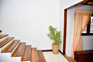 每日供应欧陆式早餐（每人 USD 4）