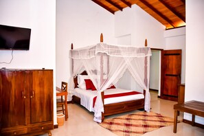 家庭房, 1 间卧室 | 客房内保险箱、办公桌、免费 WiFi、床单