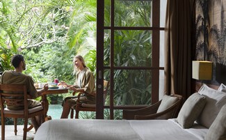 尊贵客房, 使用泳池 | 防过敏的被褥、迷你吧、客房内保险箱、办公桌