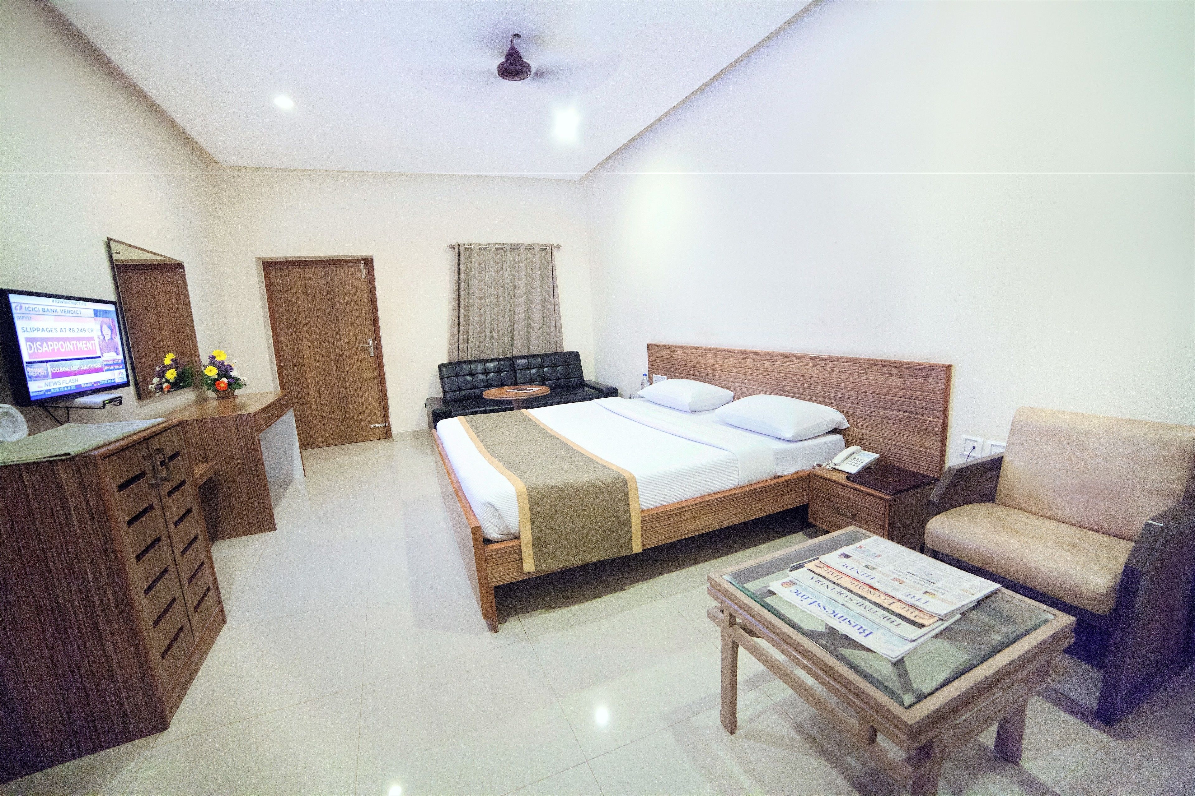 Deluxe Abid Room | Premium bedding, in-room safe, desk, laptop workspace