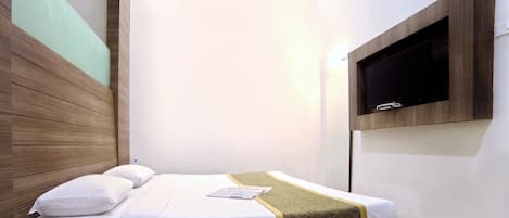 Literie de qualité supérieure, coffres-forts dans les chambres, bureau