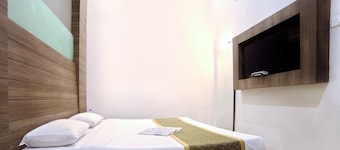 Taj Mahal Hotel Abids