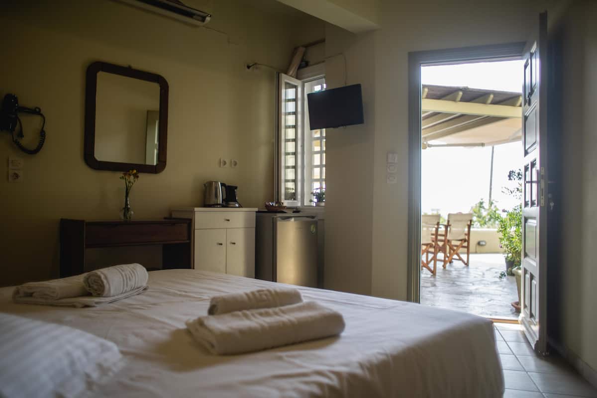 Standard Single Room | Desk, soundproofing, iron/ironing board, free WiFi