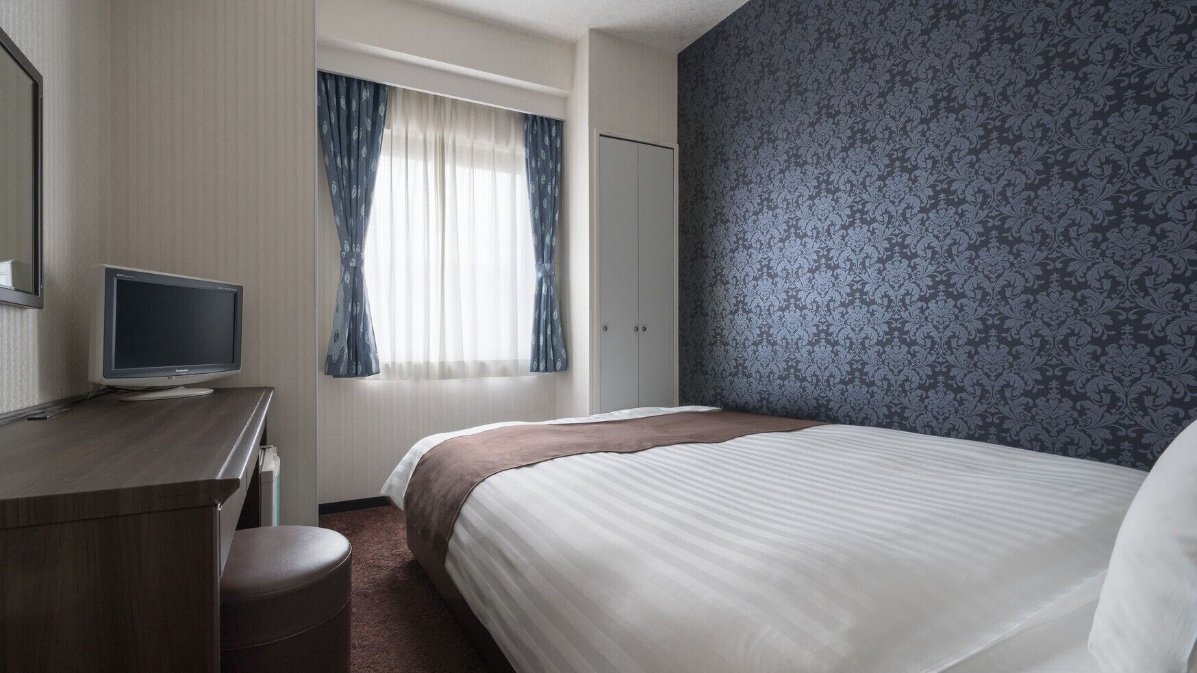 Desk, iron/ironing board, free WiFi, bed sheets