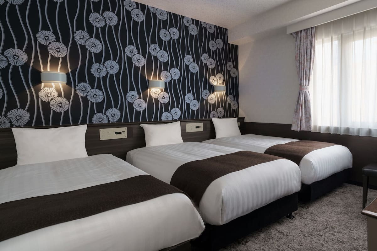 Desk, iron/ironing board (on request), WiFi (free), bed sheets