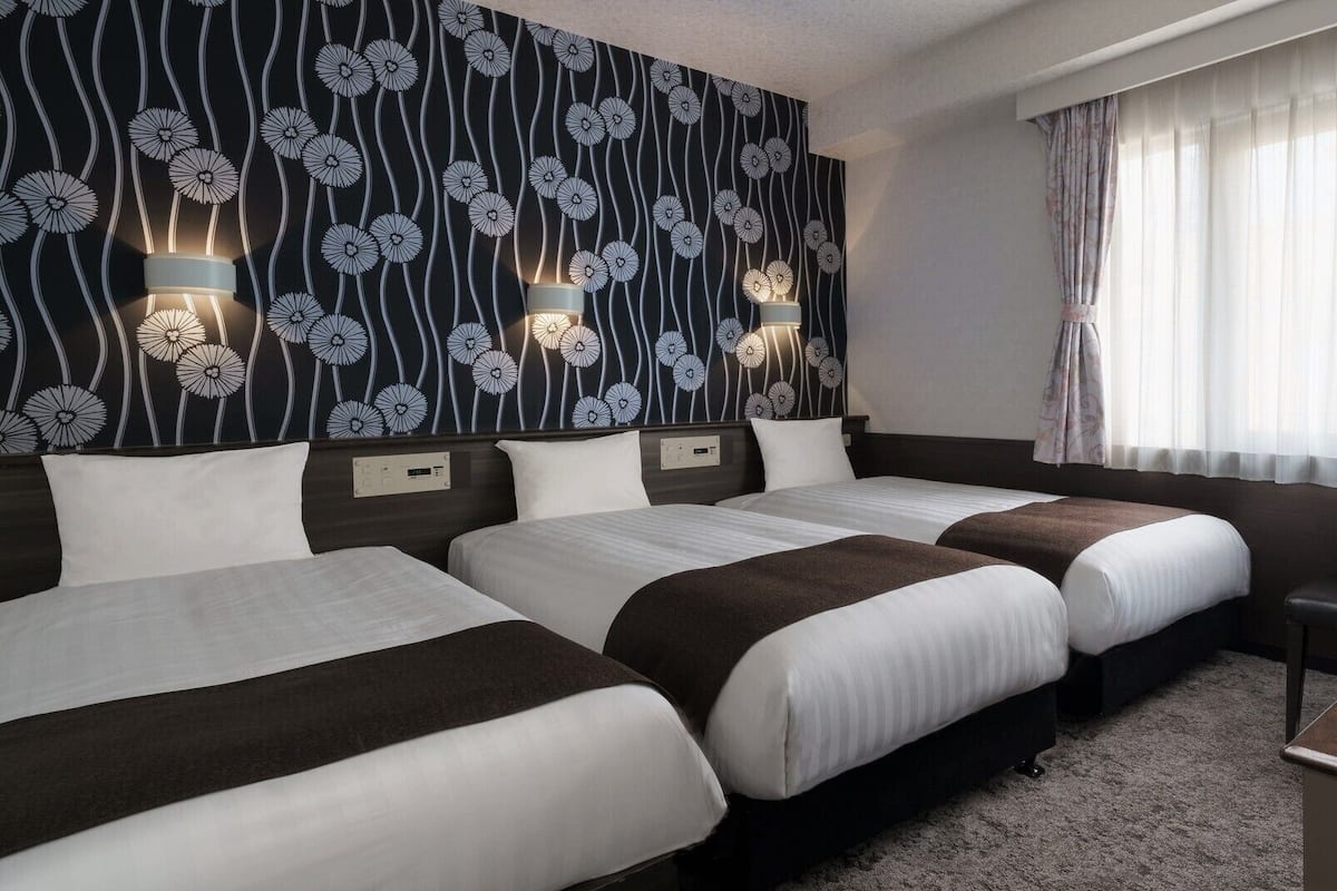 Desk, iron/ironing board (on request), WiFi (free), bed sheets