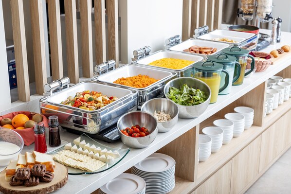 Daily buffet breakfast (JPY 1210 per person) - Hotel Centmain Nagoya (Nagoya)