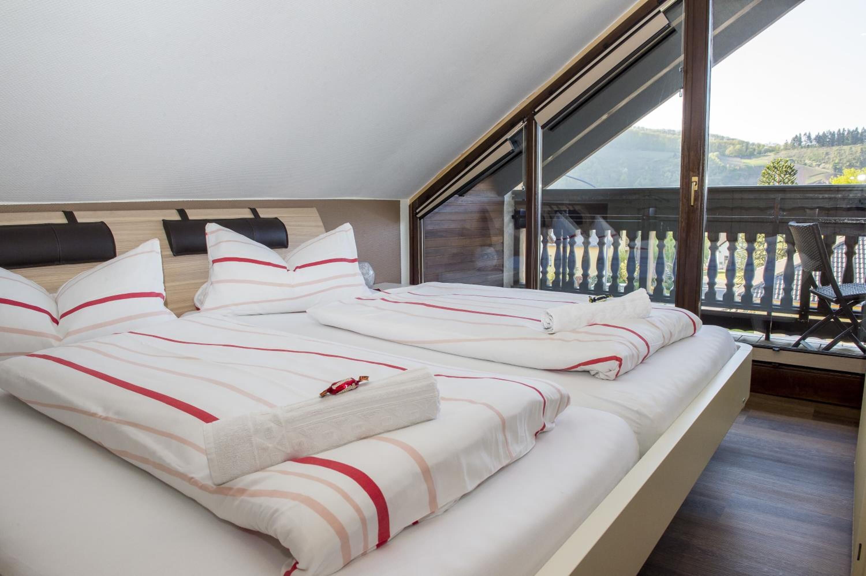 Free cribs/infant beds, free WiFi, bed sheets