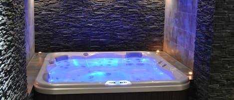 Hot stone massages, deep-tissue massages, sports massages, massages