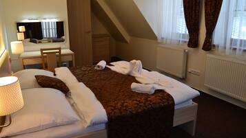 Desk, cribs/infant beds, free WiFi, bed sheets