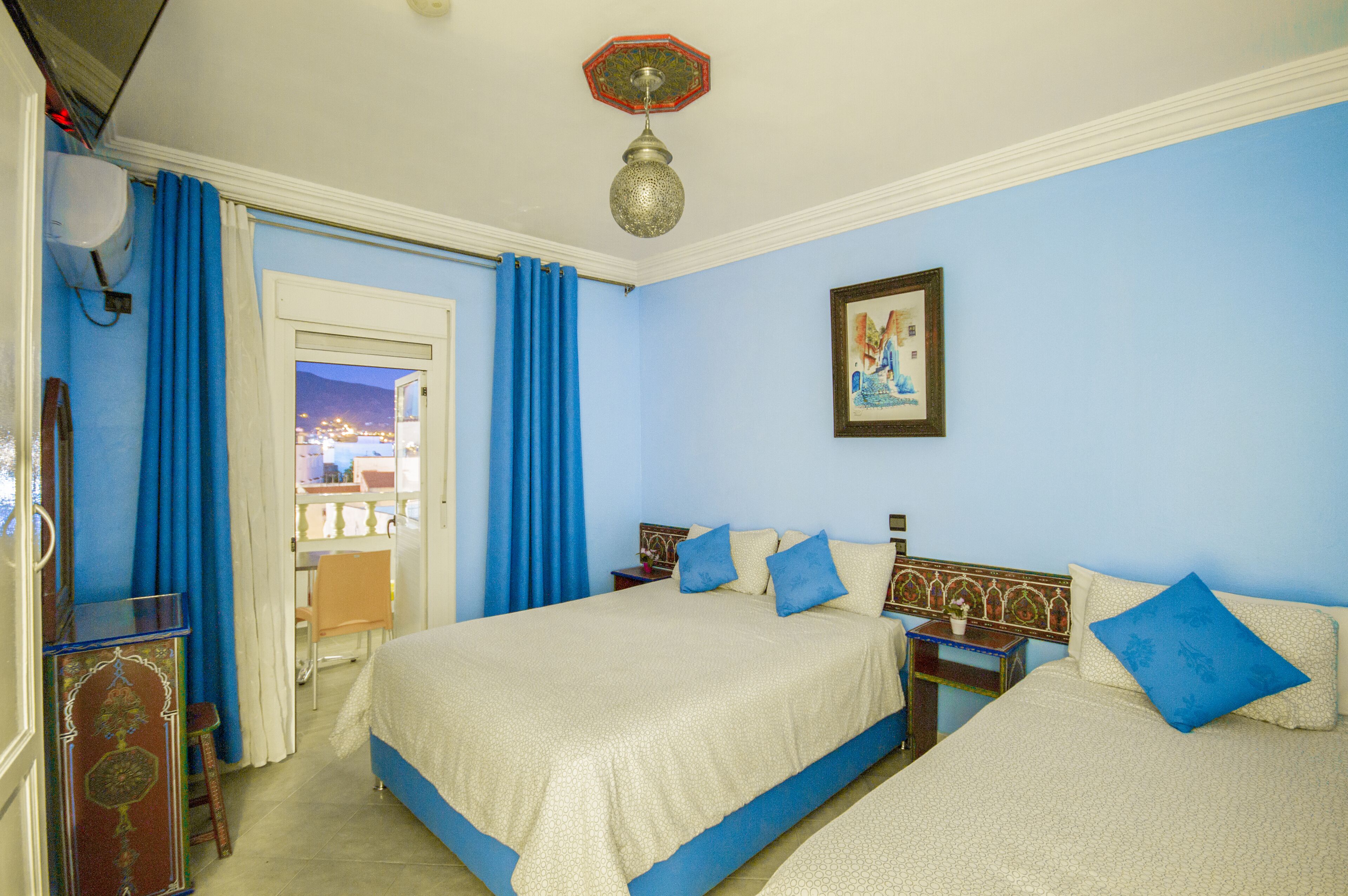 In-room safe, desk, blackout curtains, free WiFi