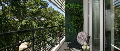 Studio Apartment | Terrace/patio