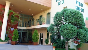 Fachada de la propiedad