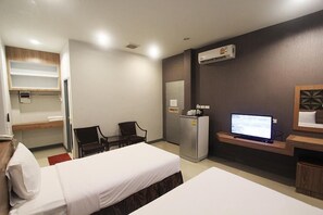 Habitación con 2 camas individuales | Escritorio y wifi gratis