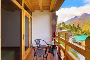 Executive King Room | Ropa de cama de alta calidad, caja fuerte, escritorio y wifi gratis