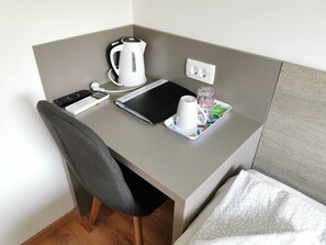 Kamar Single Standar, 1 Tempat Tidur Twin | Wi-Fi gratis dan seprai linen