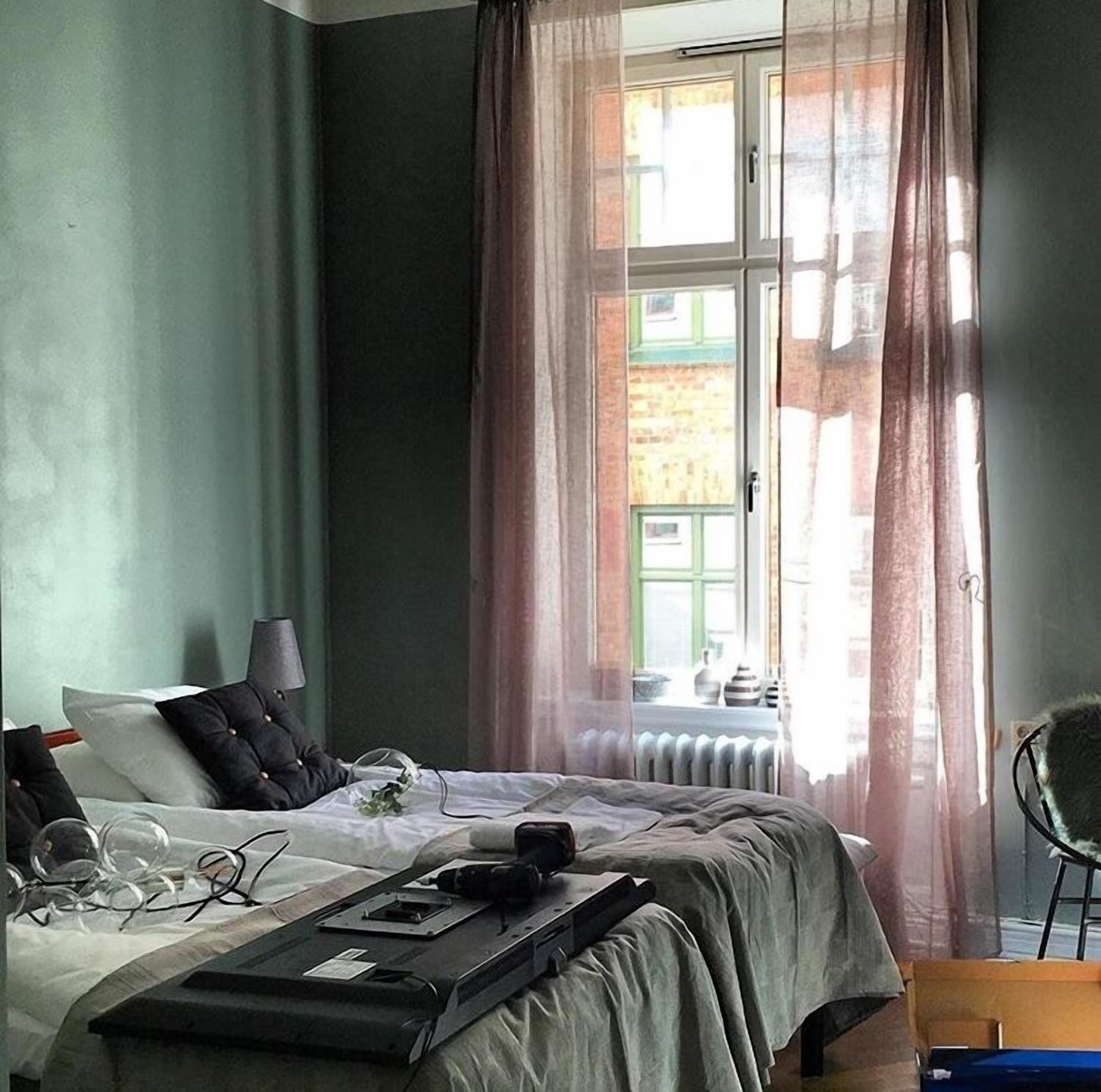 double room | free cots/infant beds, free wifi, bed sheets