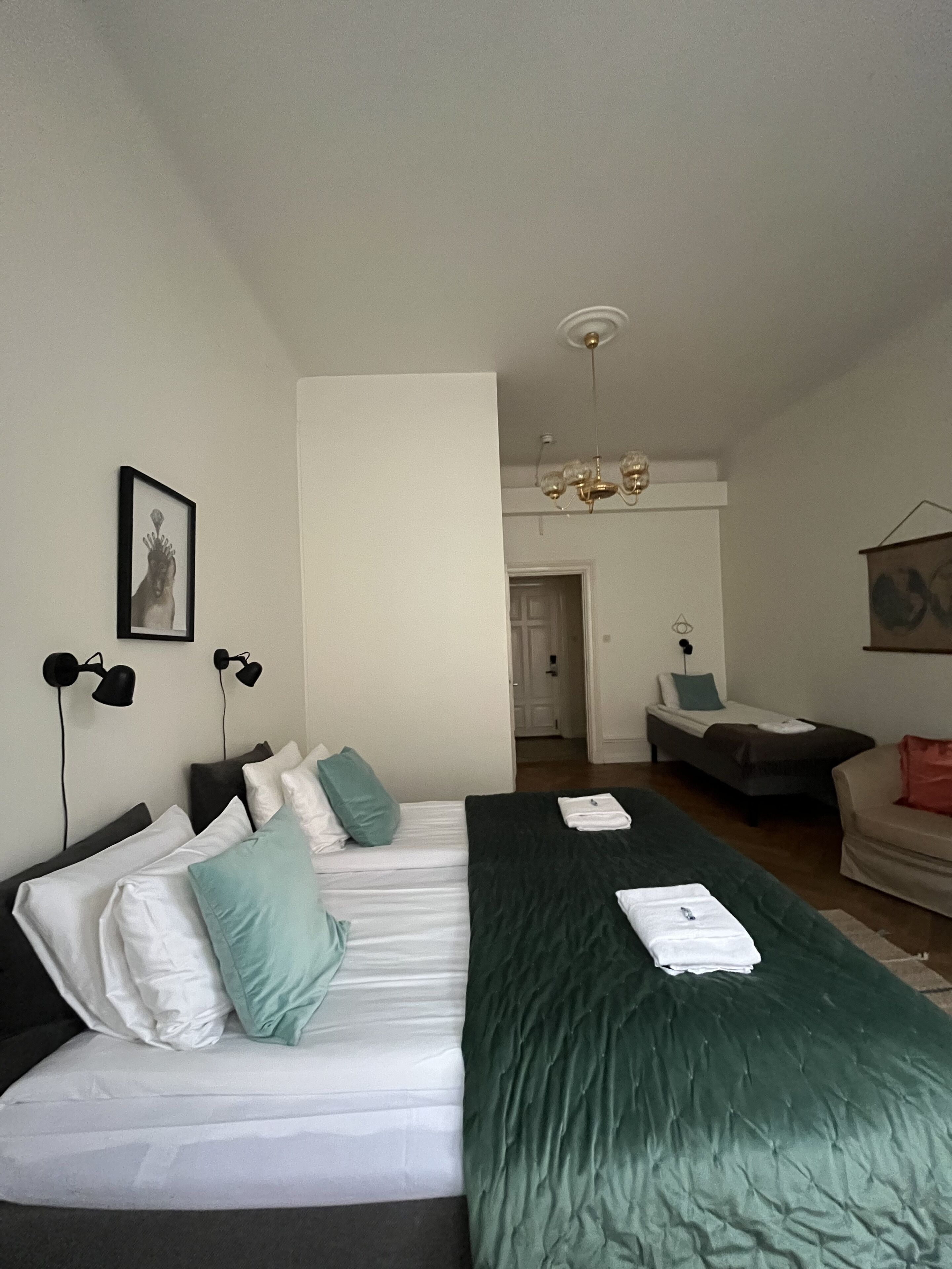 free cots/infant beds, free wifi, bed sheets