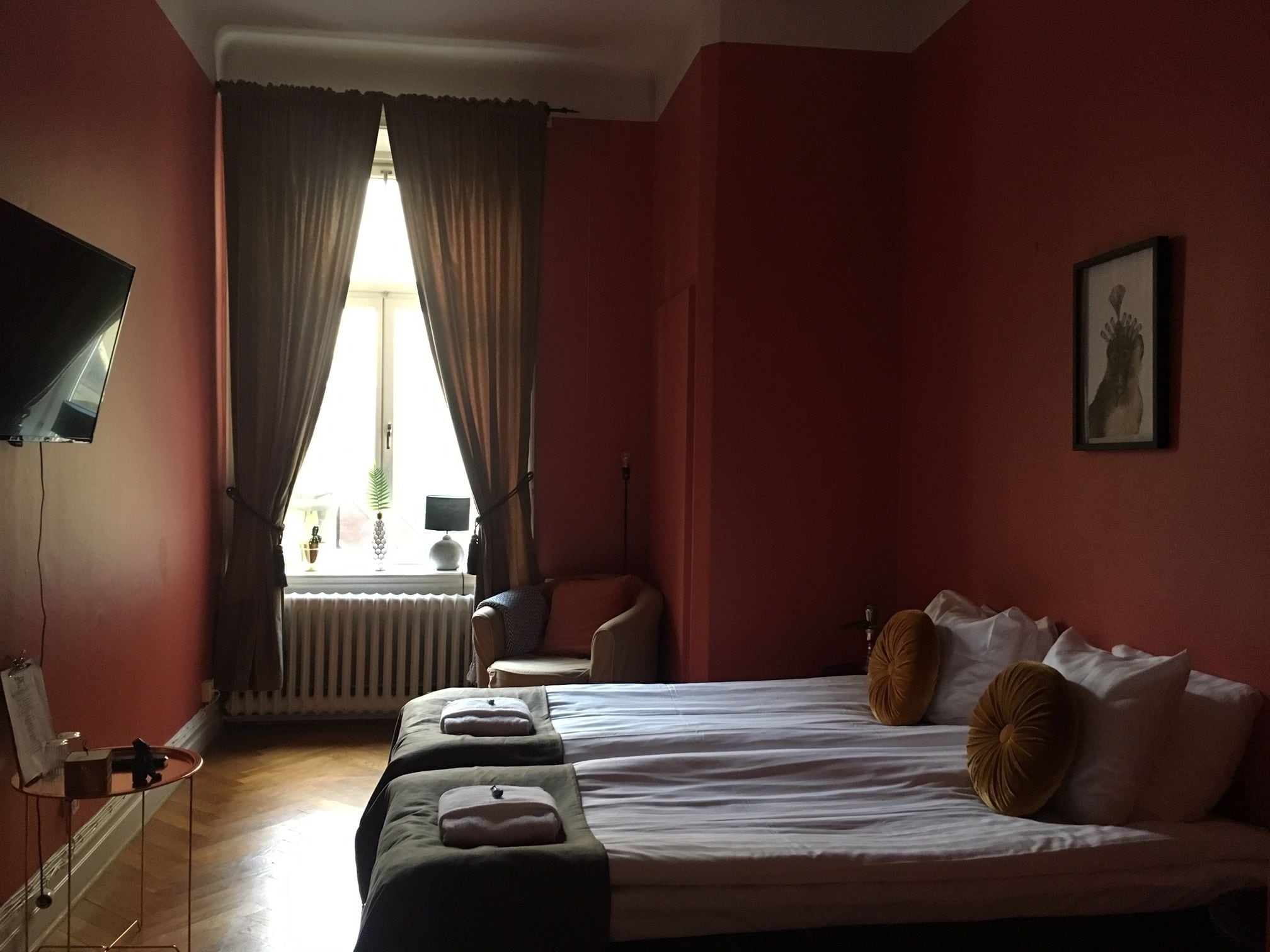 economy double room, shared bathroom | free cots/infant beds, free wifi, bed sheets