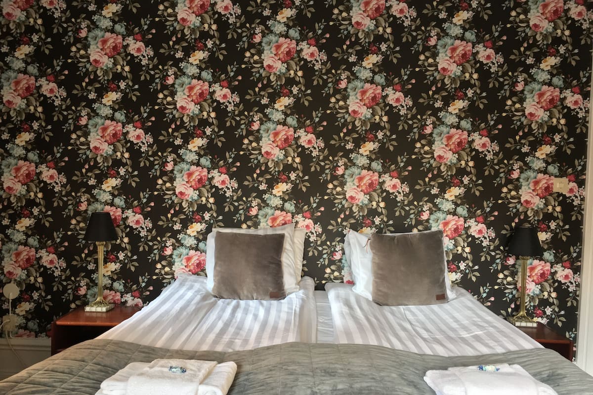 Tweepersoonskamer (Large) | Gratis babybedden, gratis wifi, beddengoed