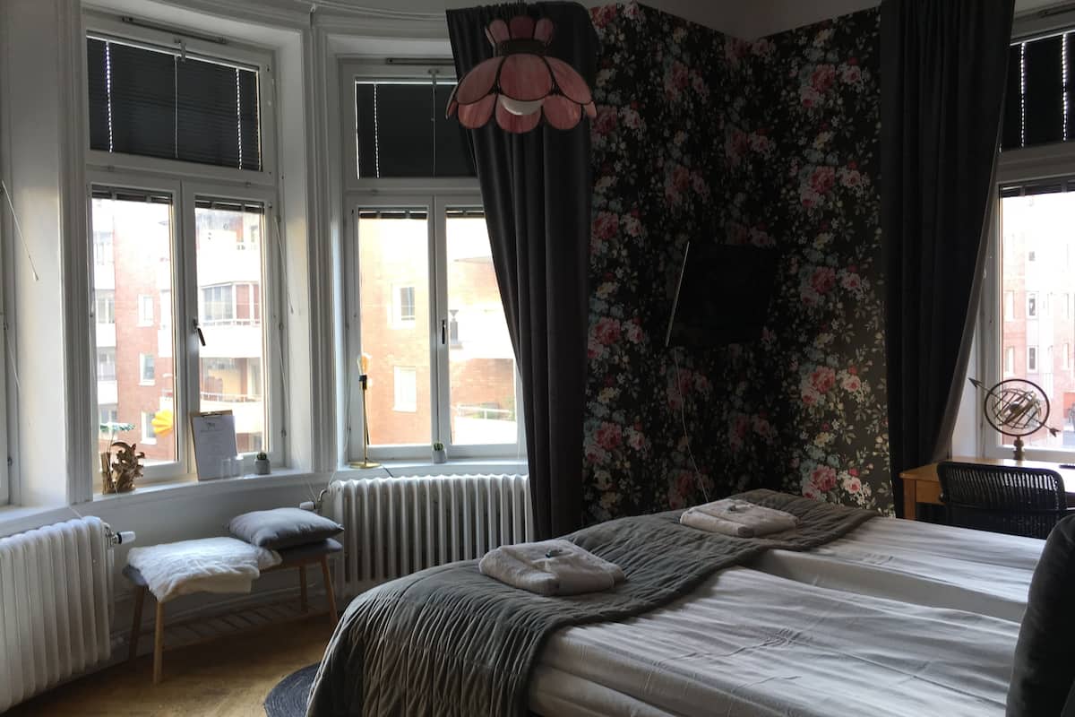 double room (large) | view from room