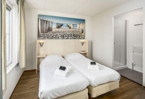 Basic-Zimmer, 1 Queen-Bett, Meerblick | Innenbereich