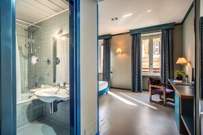 Double Room, 1 Double Bed | Safe - EQC Hotel 442 (Région Test)