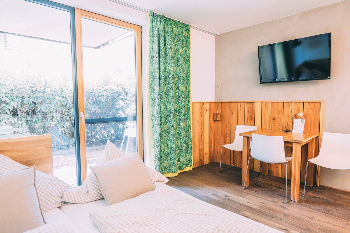 Suite familiar, 1 habitación, cocineta (balcony) | Wifi gratis, muebles diferentes y ropa de cama