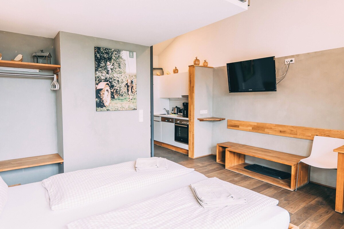 Suite, balcón (balcony) | Wifi gratis, muebles diferentes y ropa de cama