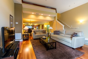 Living room - Lexington Vacations by Stark Hospitality (Orlando)