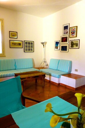 House | Living room