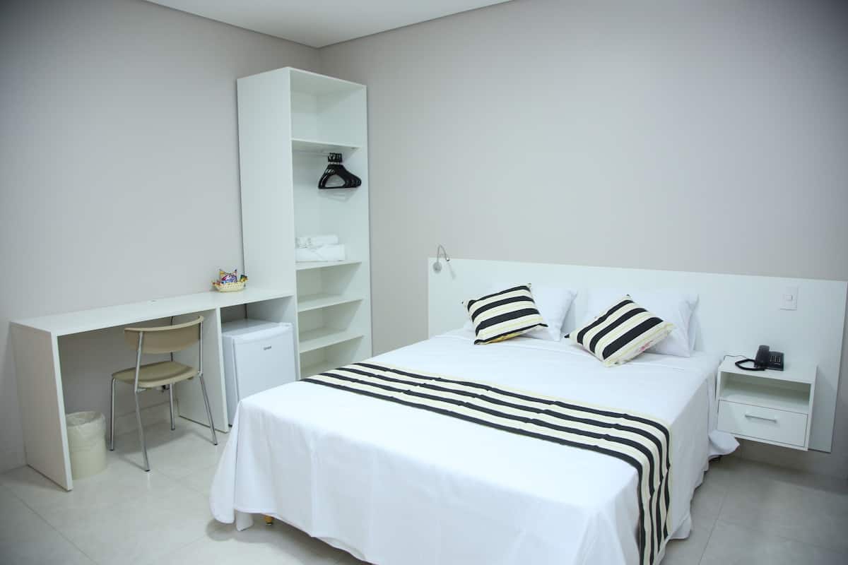 Minibar, blackout drapes, free WiFi