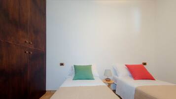 Rumah | 3 kamar tidur dan setrika/meja setrika