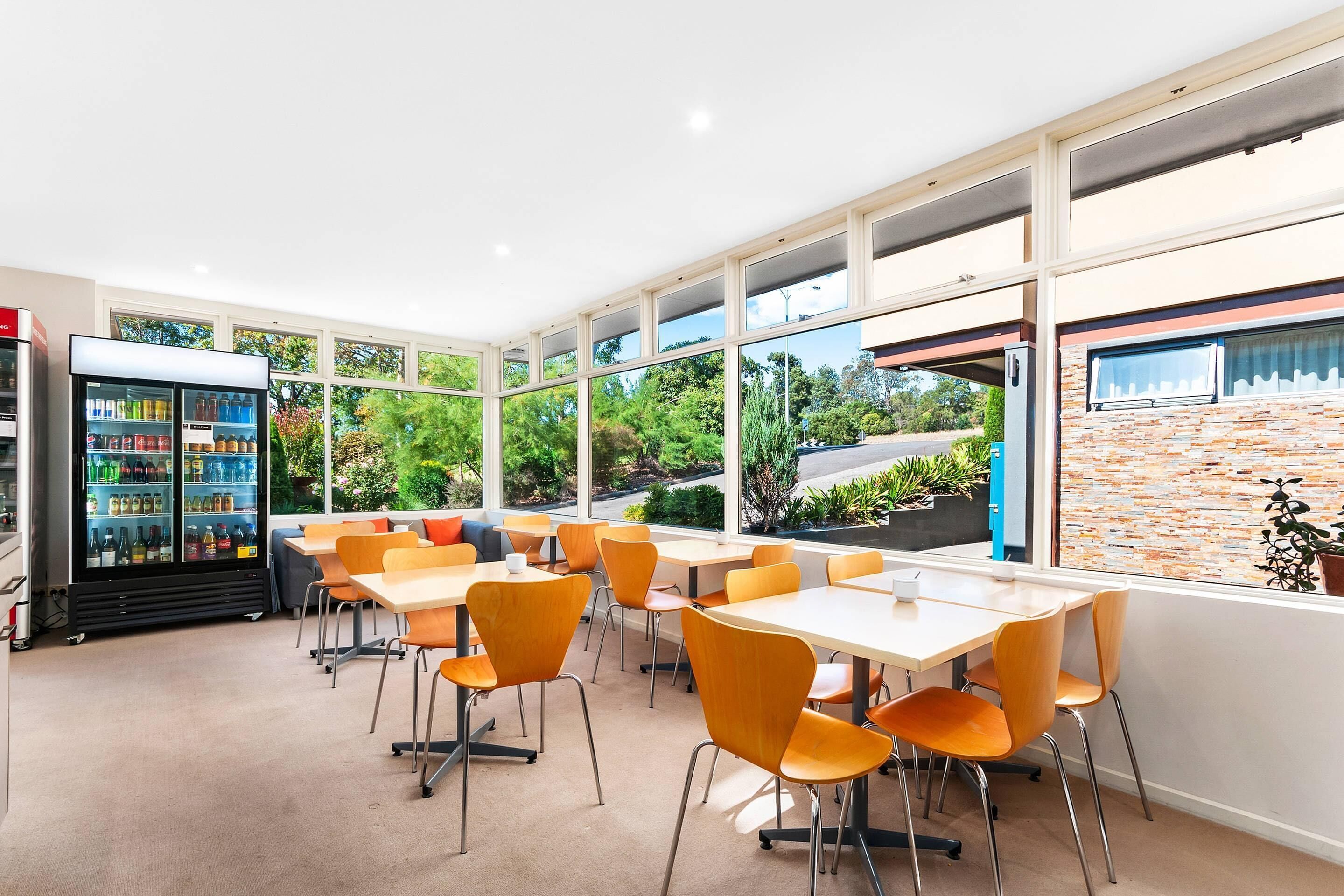 Colazione a pagamento, servita tutte le mattine 