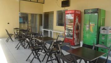 Kontinentales Frühstück unter der Woche (15 BRL pro Person)