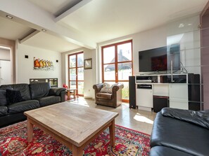 Télévision, lecteur de DVD, chaßne hi-fi