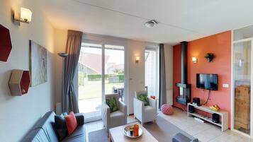 Een televisie en een dvd-speler