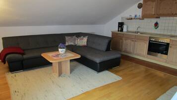 Fernseher, Tischtennisplatte